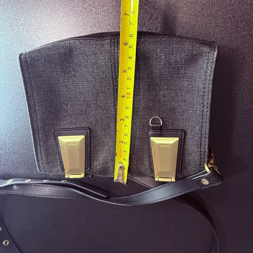 Diesel denim‎ Black and Gold Crossbody Bag purse magnet close zipper bag urban